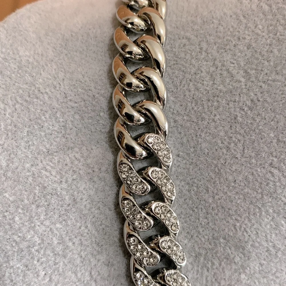 N/A nwt silver